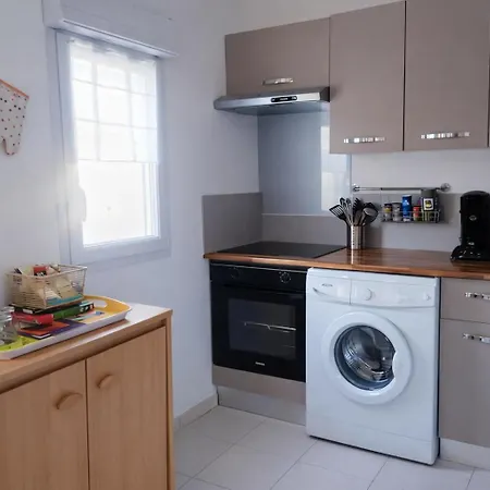 Dom wakacyjny Maison Cosy Proche - Cour & Parkings Hermanville-sur-Mer