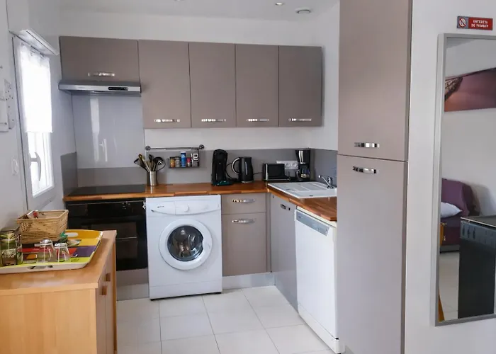 بيت للعطل Maison Cosy Proche - Cour & Parkings Hermanville-sur-Mer