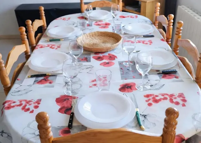 Maison Cosy Proche - Cour & Parkings