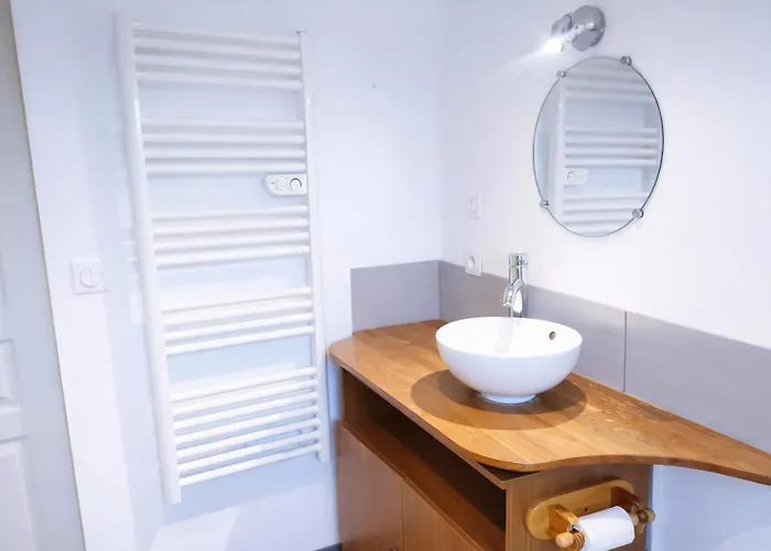 Dom wakacyjny Maison Cosy Proche - Cour & Parkings